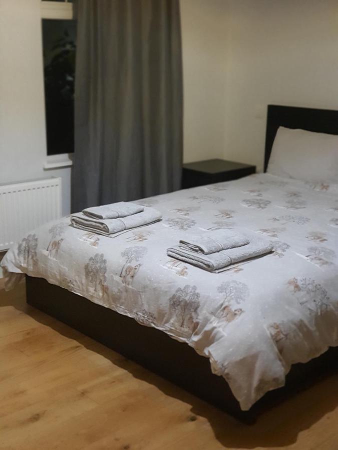 Daniari Guest Rooms Erith Extérieur photo
