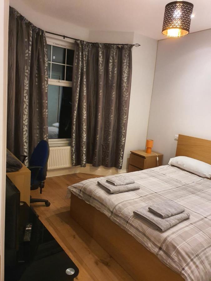 Daniari Guest Rooms Erith Extérieur photo